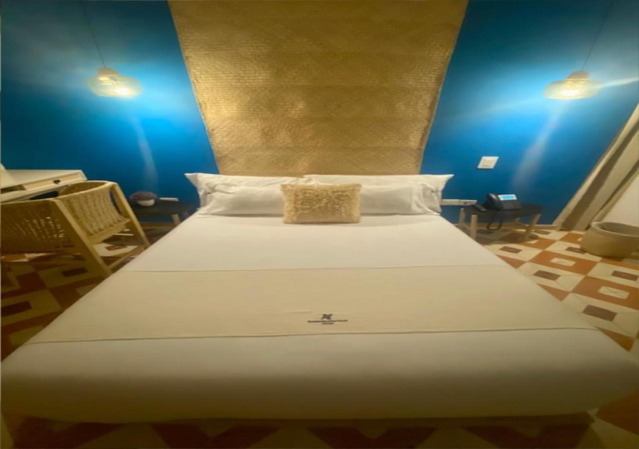 Hotel Auténtico Vertical 4*